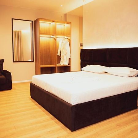 Hotel Continental Durrës 外观 照片