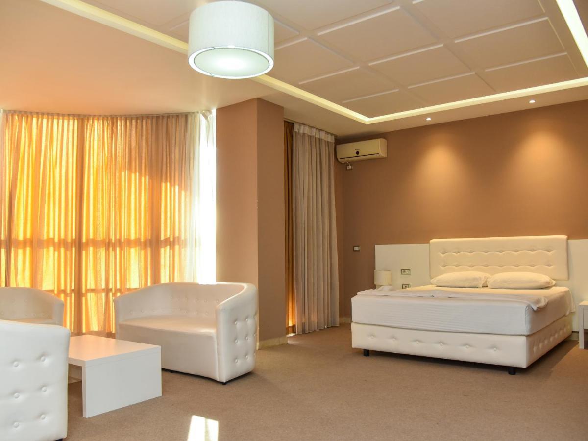 Hotel Continental Durrës 外观 照片