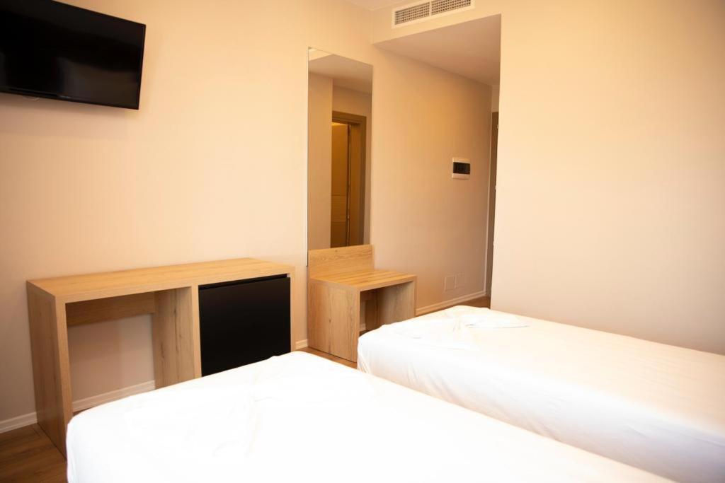 Hotel Continental Durrës 外观 照片