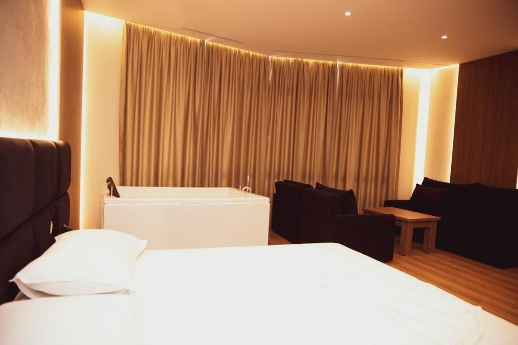 Hotel Continental Durrës 外观 照片