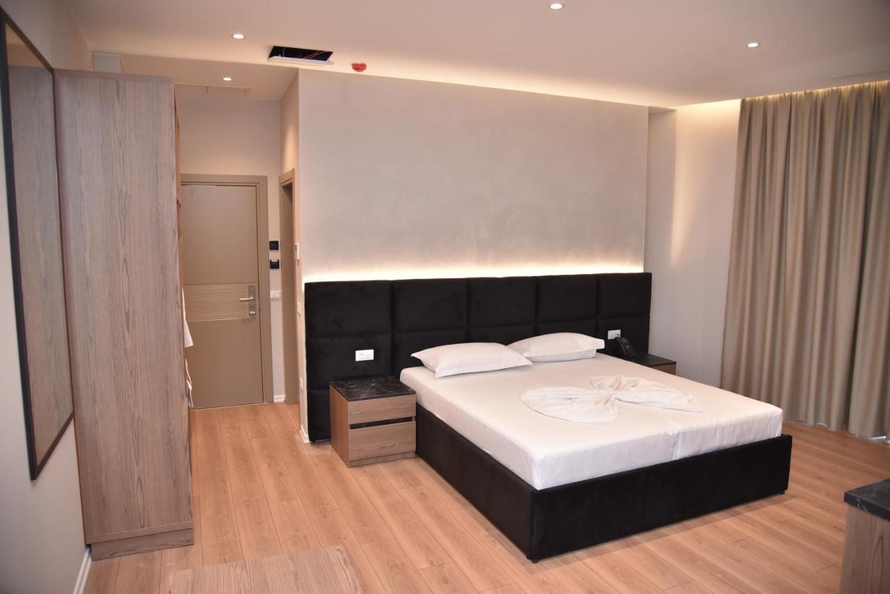 Hotel Continental Durrës 外观 照片