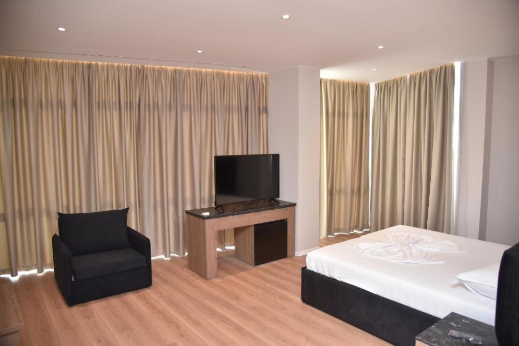 Hotel Continental Durrës 外观 照片