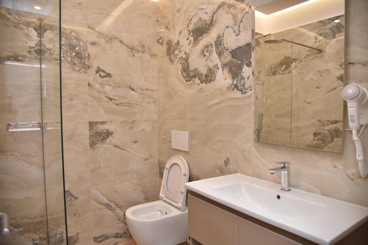 Hotel Continental Durrës 外观 照片