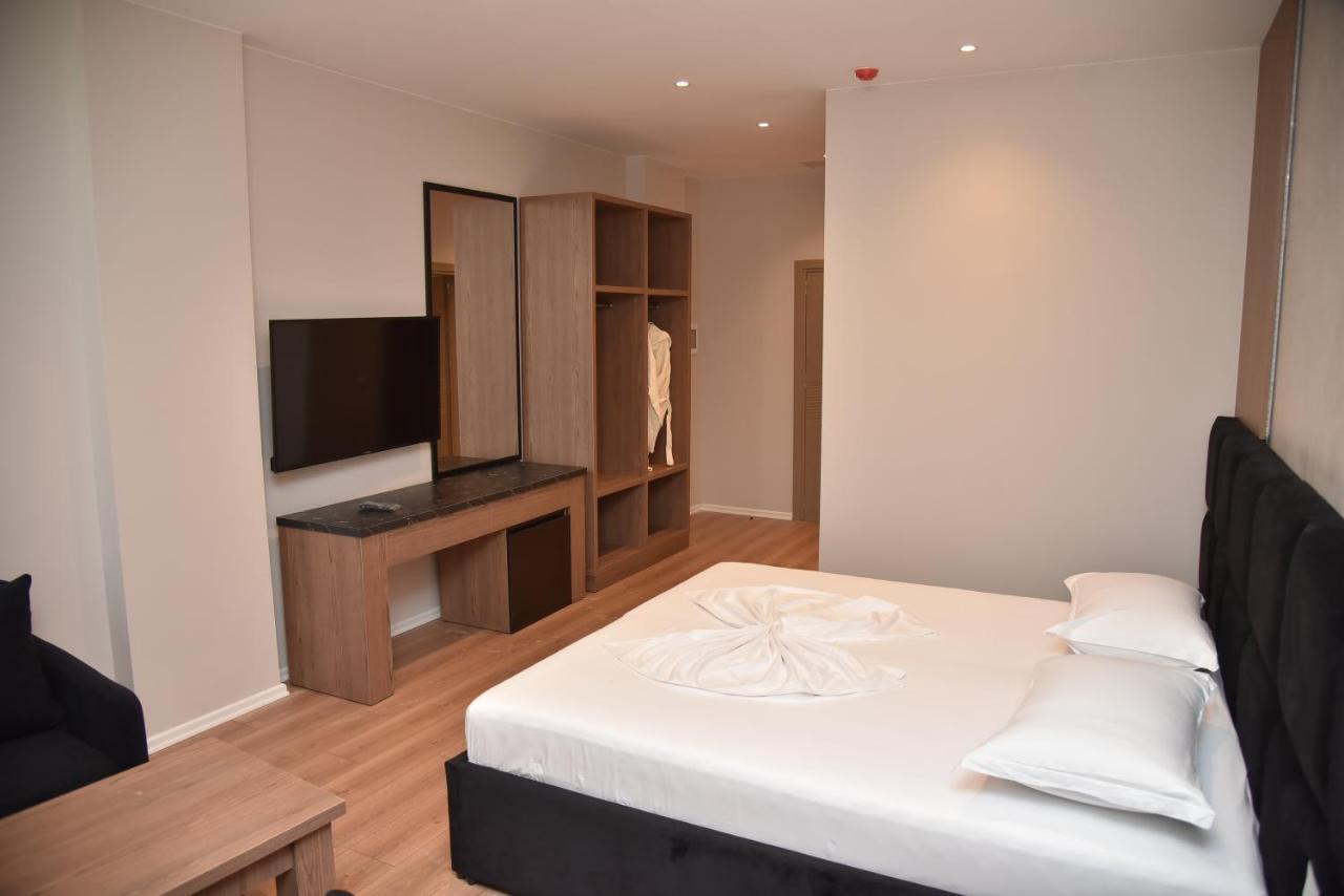 Hotel Continental Durrës 外观 照片