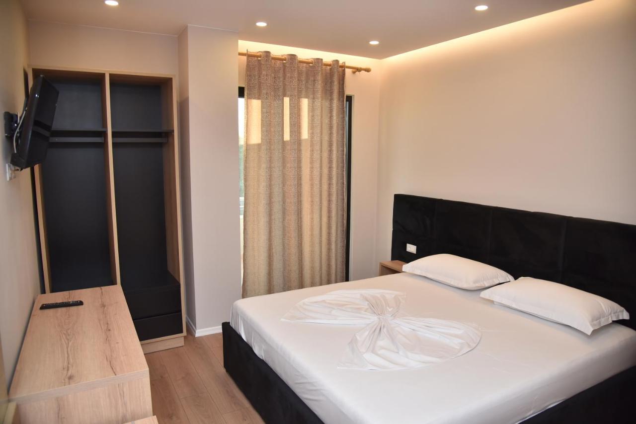 Hotel Continental Durrës 外观 照片